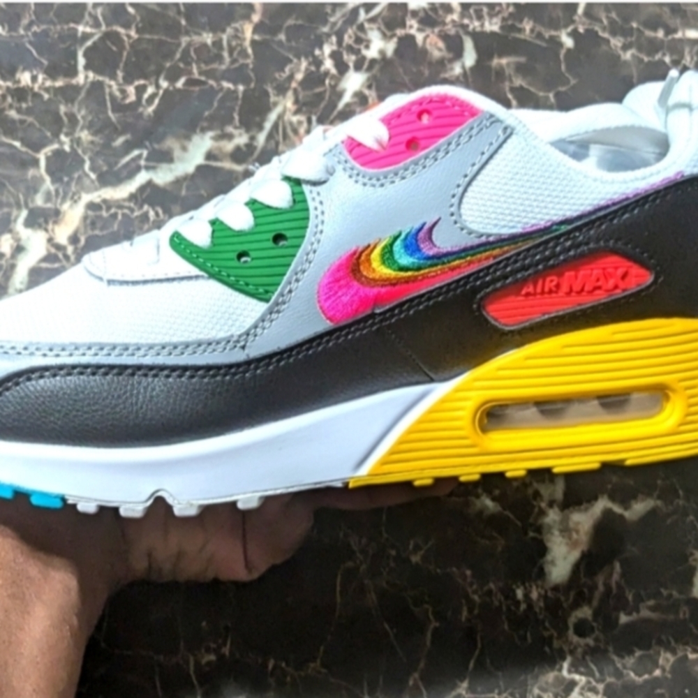 New Nike Air Max Rainbow Accent White Black Sneakers NEW - Picture 4 of 7